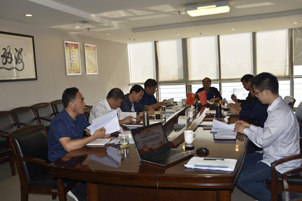 完美官方网站-完美wanmei(中国)召开“不忘初心、牢记使命”主题教育党委理论学习中心组集中学习会议